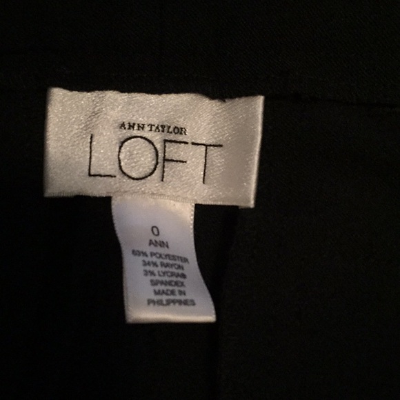Ann Taylor,Loft, flare capris size 0 - Picture 3 of 4